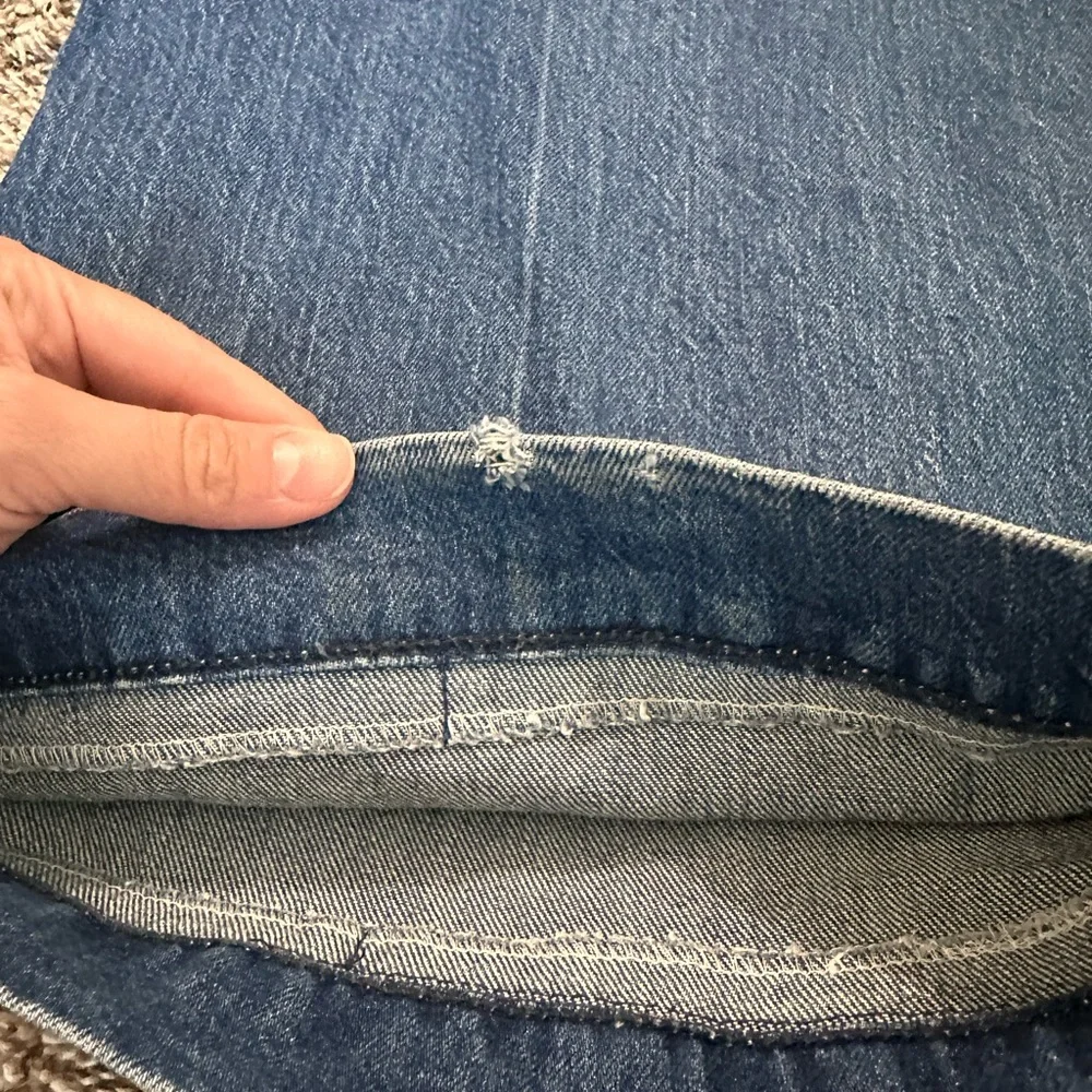 Reformation High-Rise Wide-Leg Jeans in Medium Blue - Picture 4 of 5